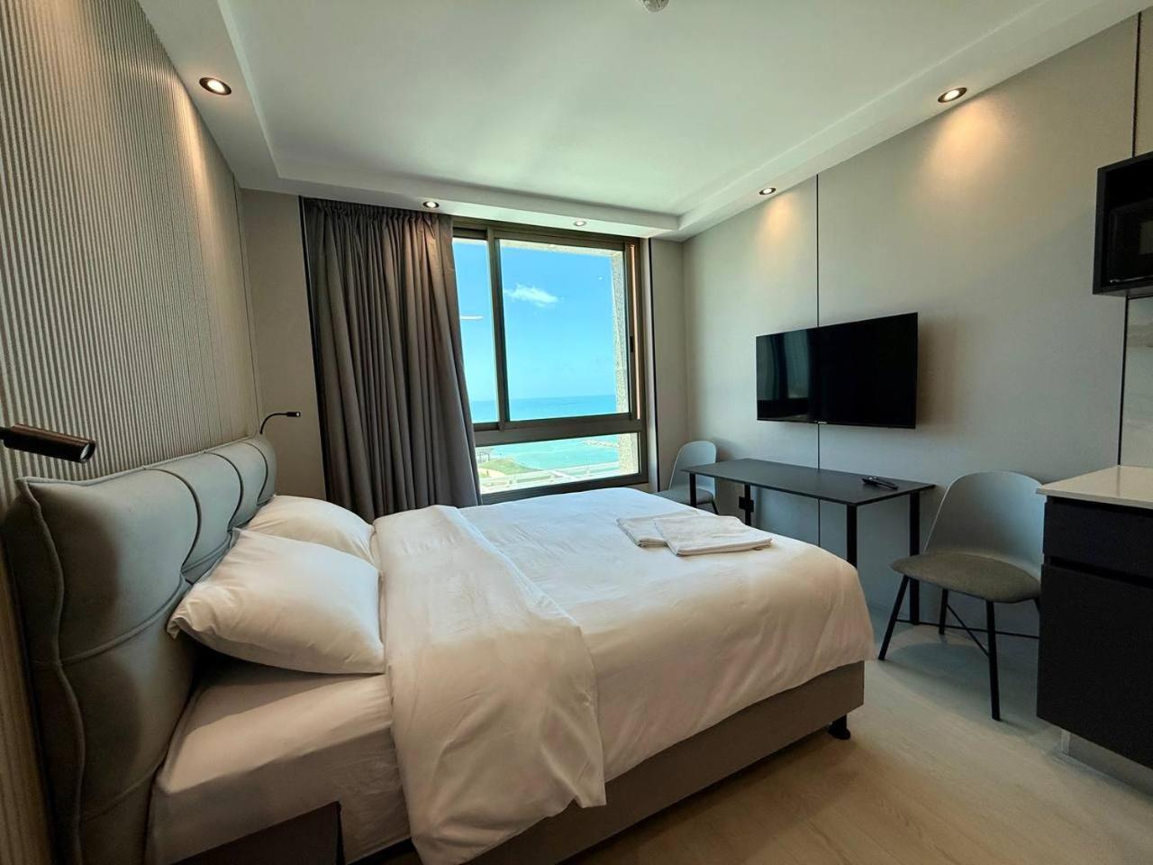 C Tower Apartments Netanya Exterior foto